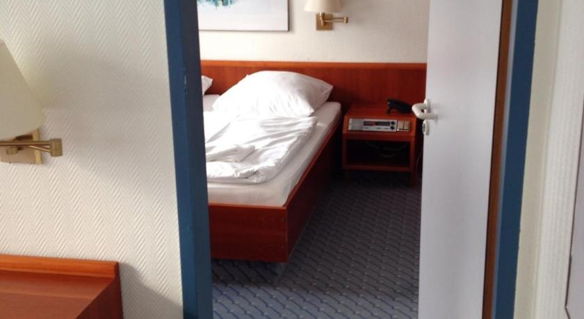 A1 Raststaette & Motel Hamburg-Stillhorn Hamburgo Quarto foto